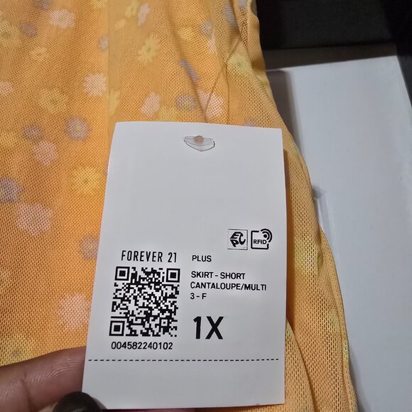 Forever 21 Plus Women's Yellow Floral Mini Skirt Size 1X - Picture 3 of 9